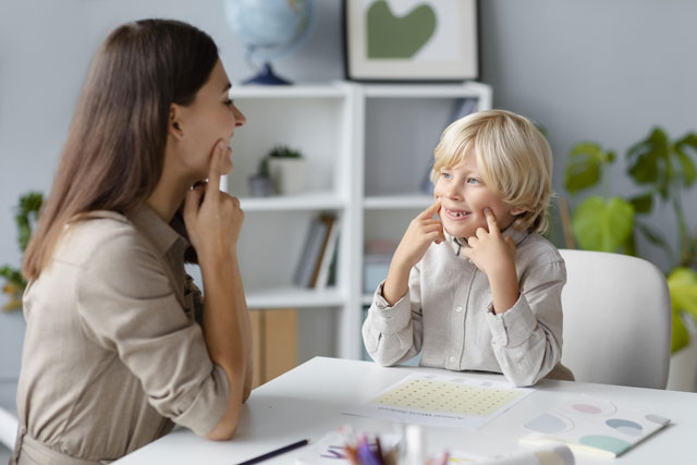    - https://ru.freepik.com/free-photo/woman-doing-speech-therapy-with-little-blonde-boy_18683392.htm#fromView=search&page=1&position=1&uuid=881fbd28-85db-4f25-b38c-da7a57de7ae3&query=%D0%BB%D0%BE%D0%B3%D0%BE%D0%BF%D0%B5%D0%B4