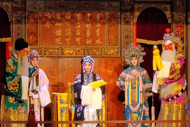 ��������: https://upload.wikimedia.org/wikipedia/commons/thumb/2/21/???143054.jpg/1280px-???143054.jpg