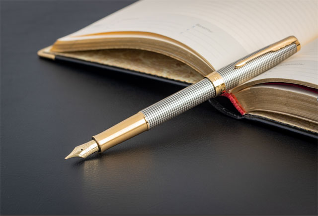 �������� ����� Parker Sonnet Chiselled F532 Golden GT F - https://ekb.parker-russia.com/images/product/Sonnet/1931489/16.JPG
